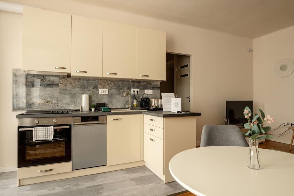 Petofi Family Apartman Debrecen Luaran gambar